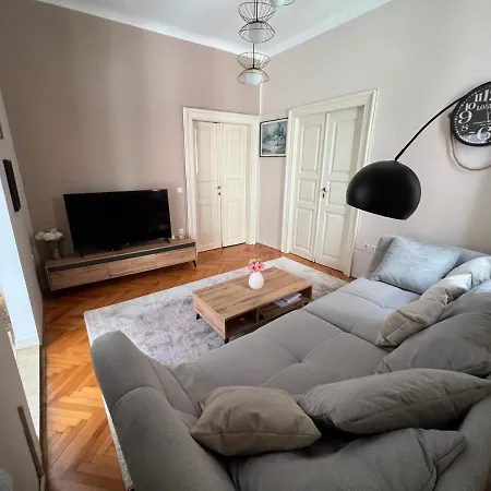 Sandra Apartamento Pula